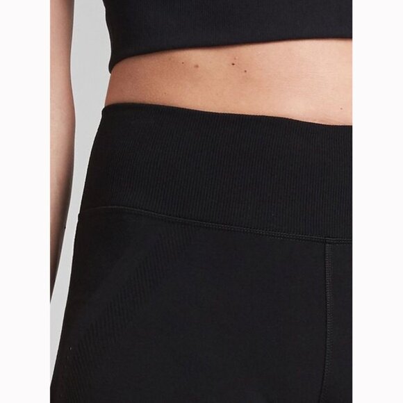 🆕 Athleta Pavana Black Lasercut 7/8 Leggings - Picture 7 of 14